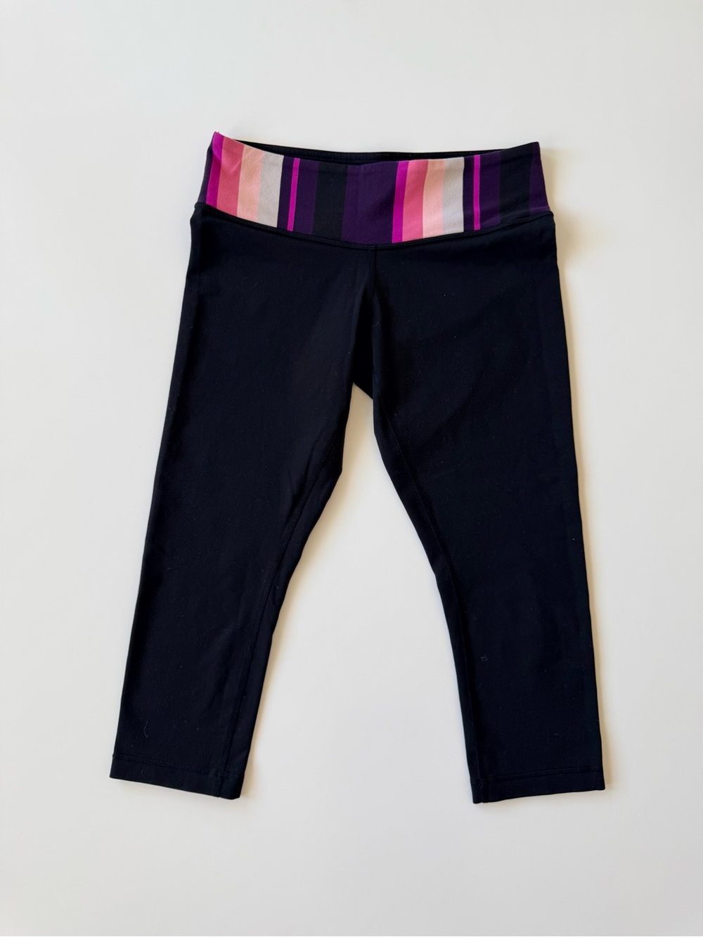 Reversible Lululemon Low rise Capri Size 6